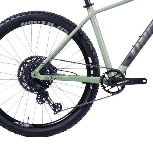 United Clovis 7.1 - Green-Black